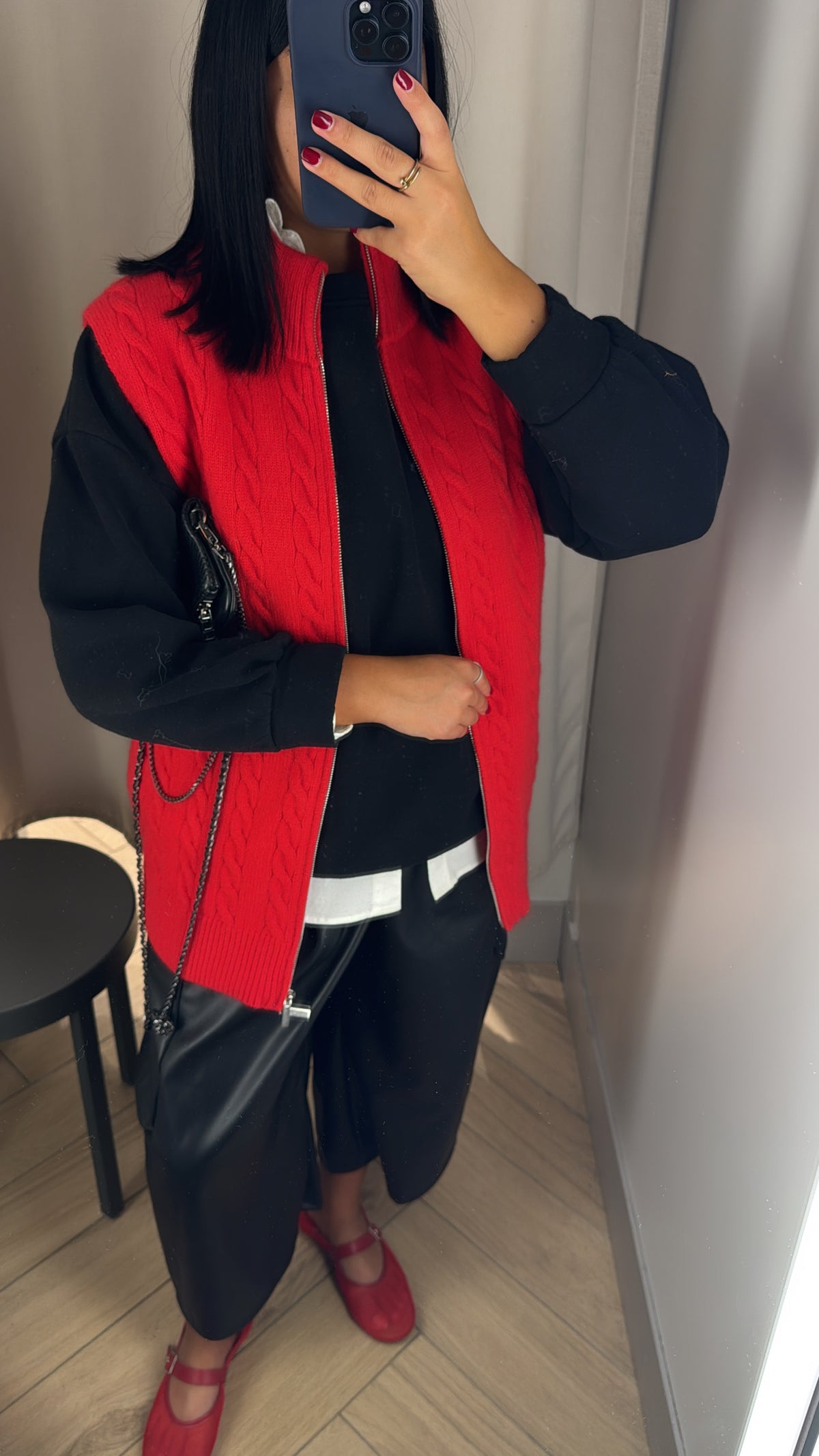 GILET TRICOT SANS MANCHE ROUGE
