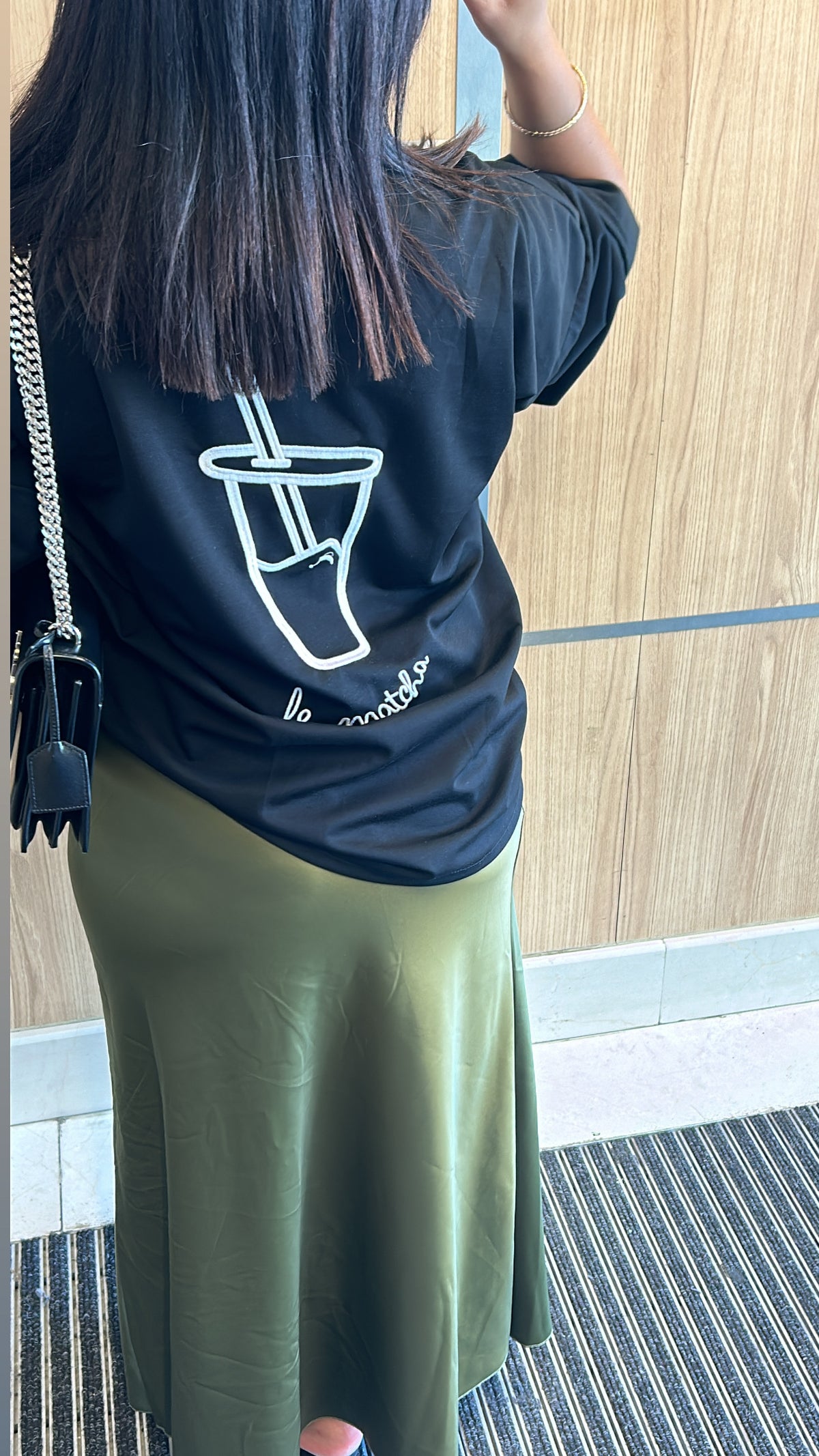 T-SHIRT MATCHA NOIRE