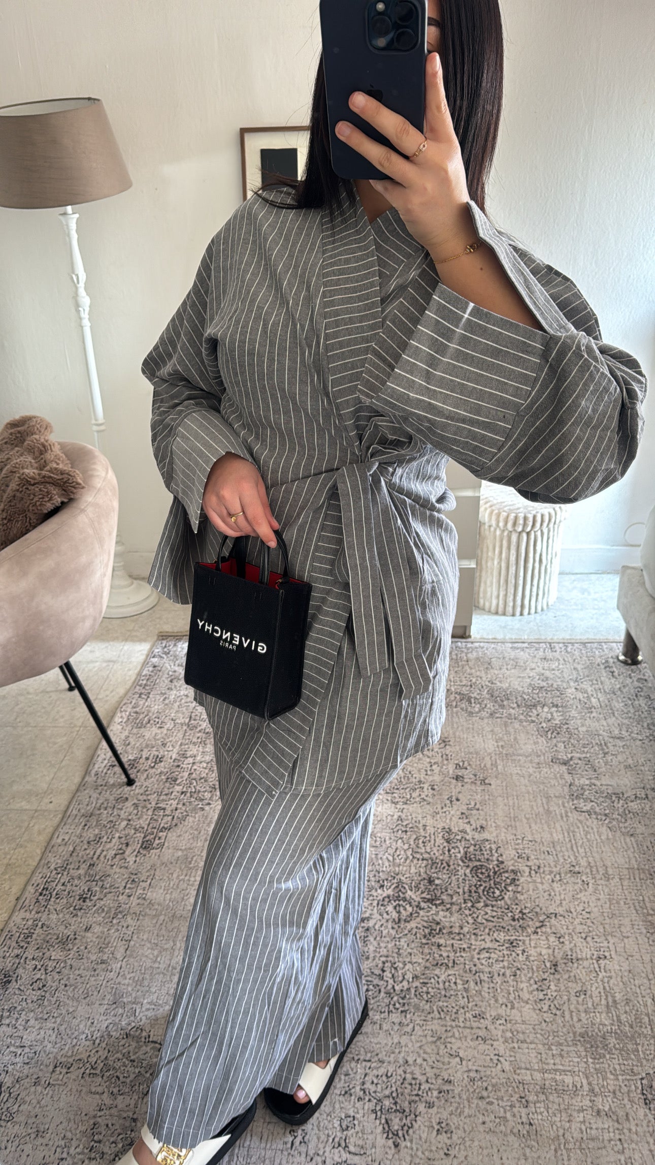 ENSEMBLE RAYÉ EN LIN GRIS