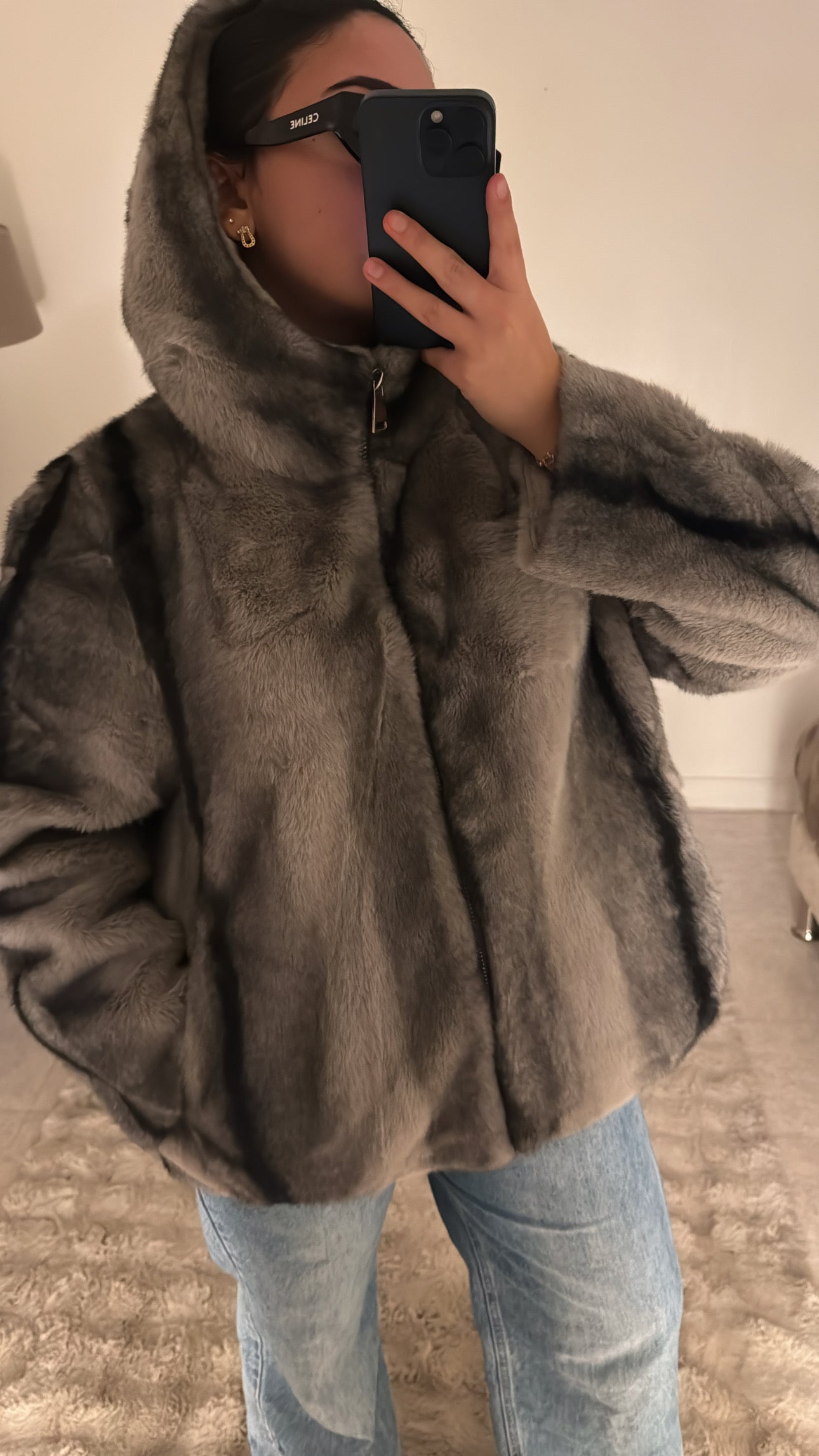 FOURRURE À CAPUCHE BI COLOR GRISE