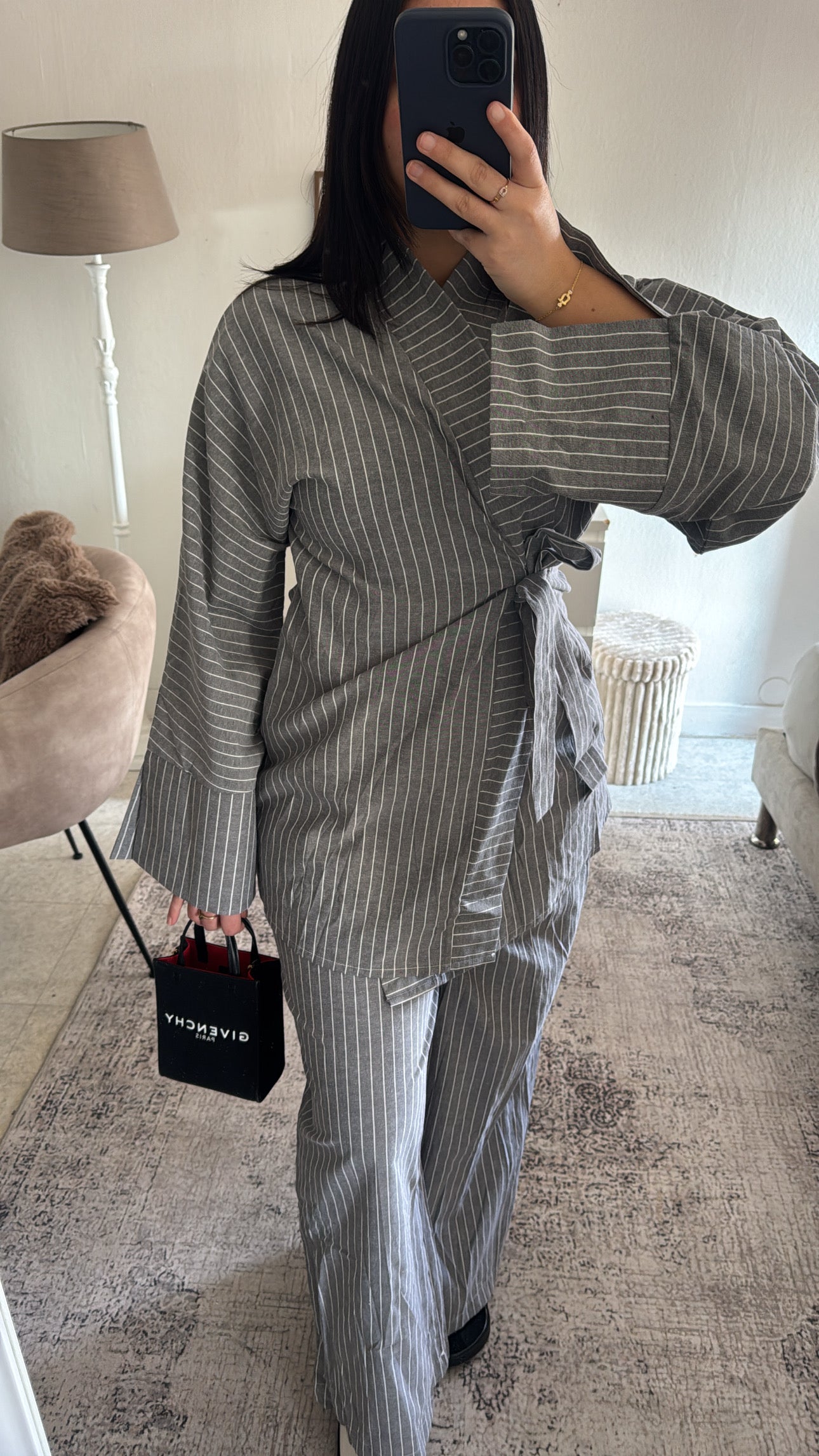 ENSEMBLE RAYÉ EN LIN GRIS