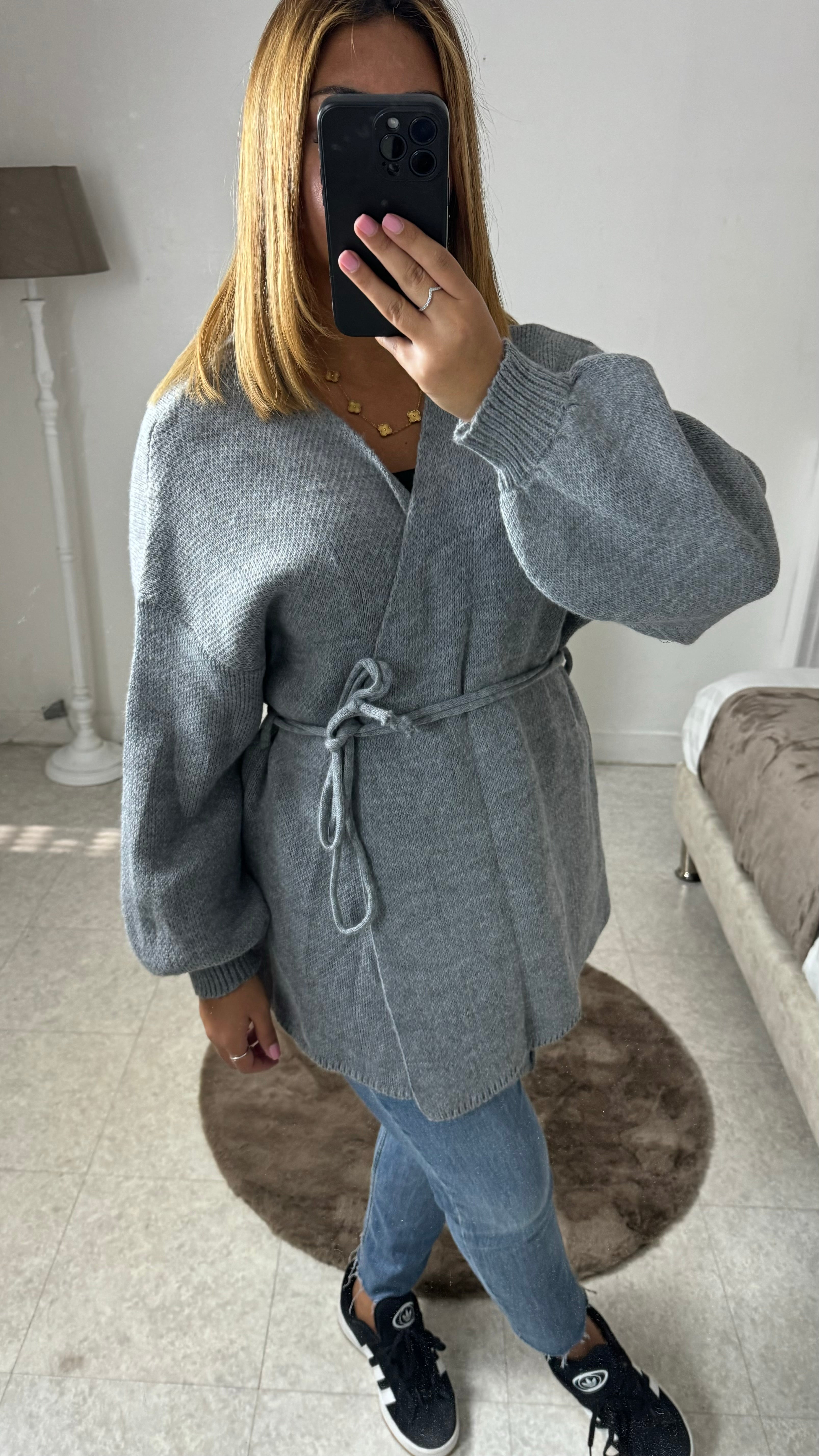 GILET À LACET EN LAINE GRIS