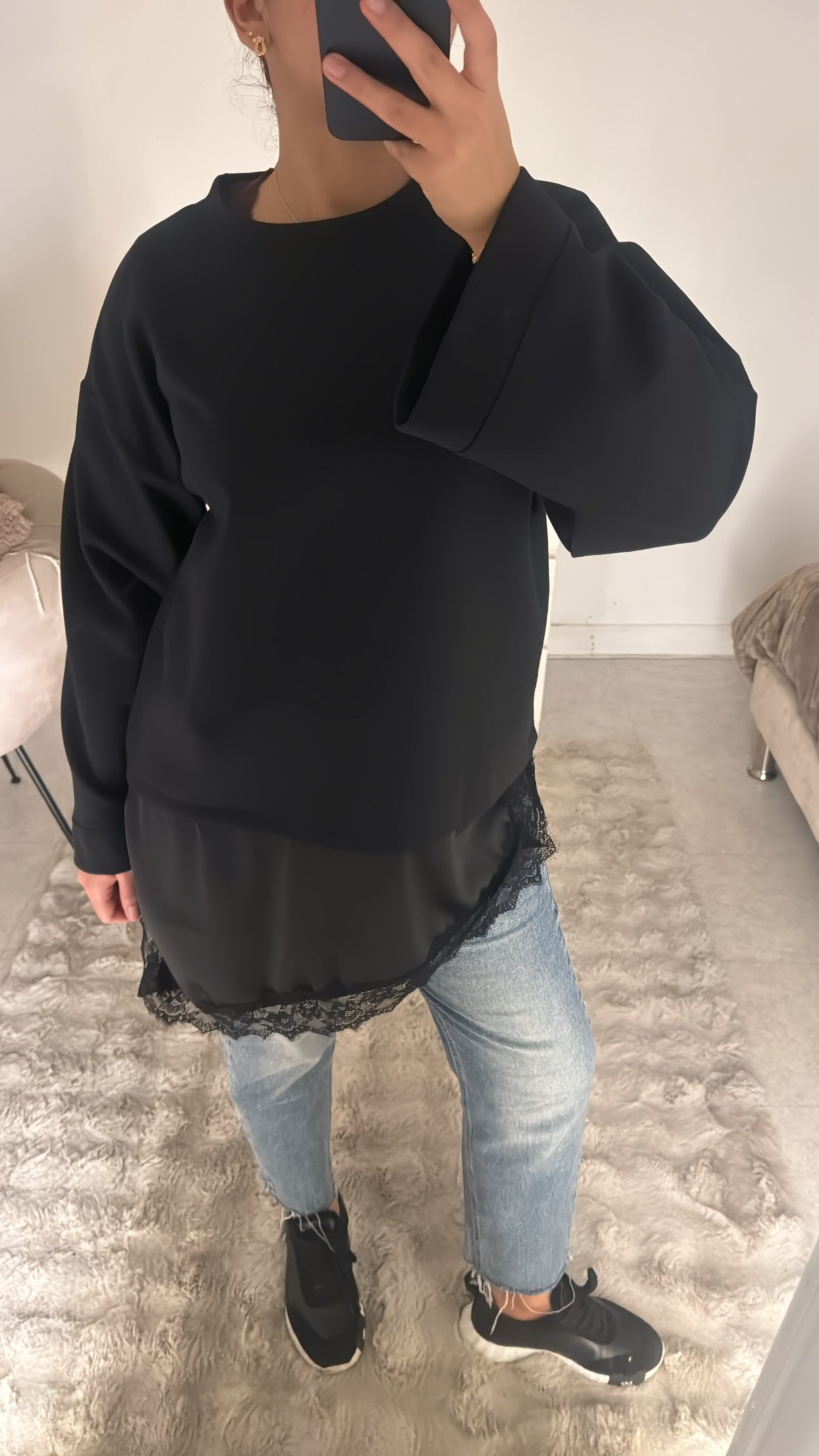 PULL À DENTELLE NOIR